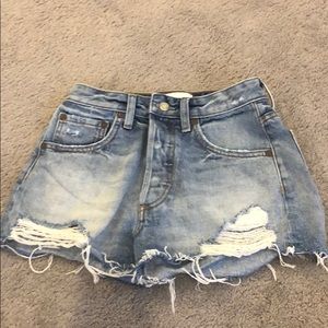 Boyish denim shorts
